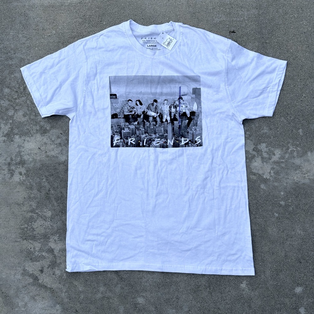 F R I E N D S Tshirt Adult Large